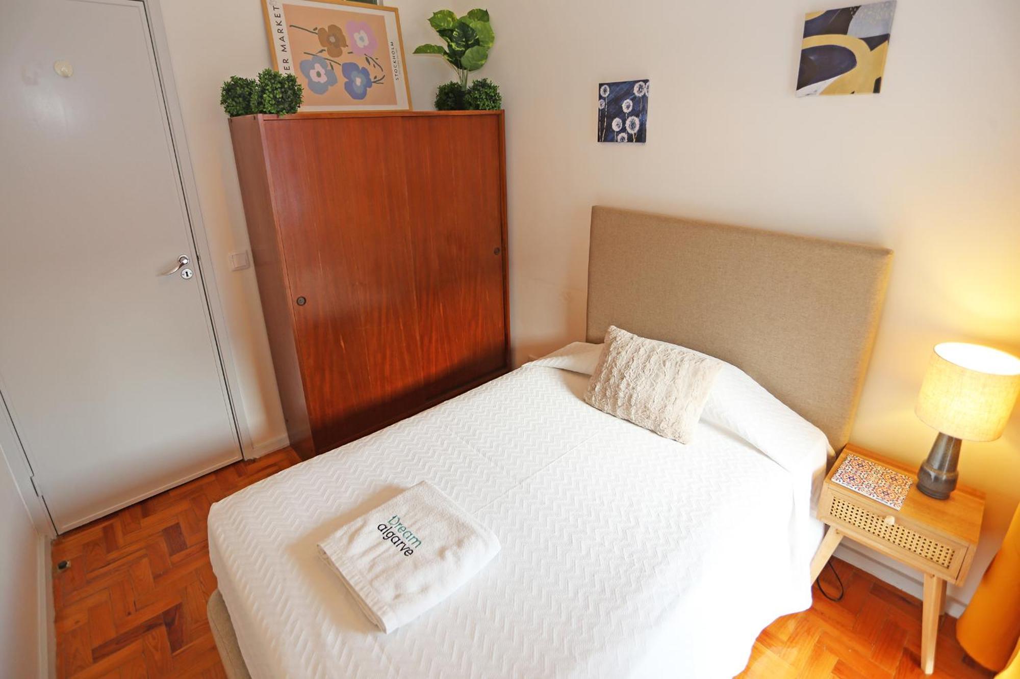 Y - Trindade Sun Guest house