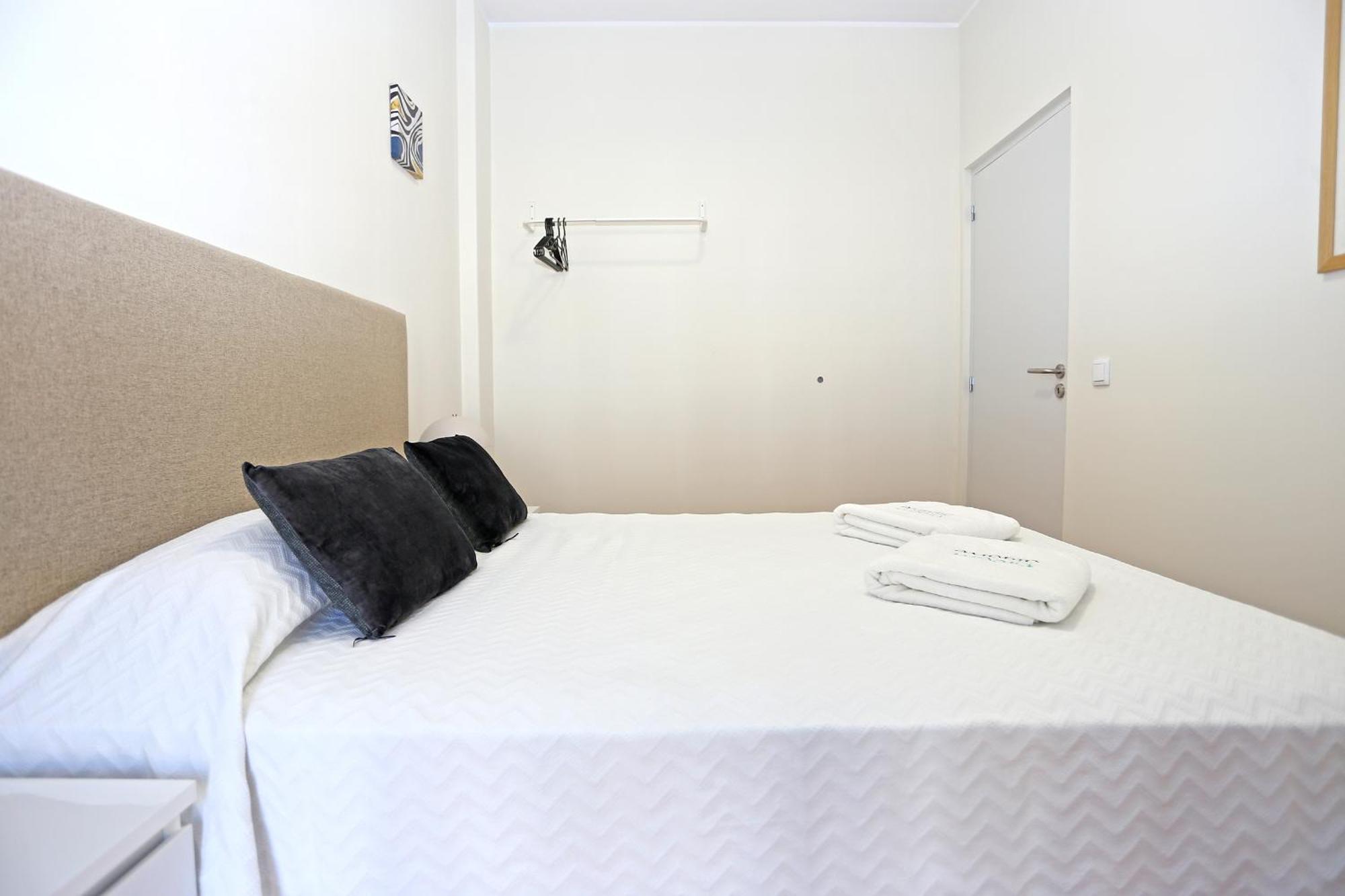 Guest house Y - Trindade Sun Lagos