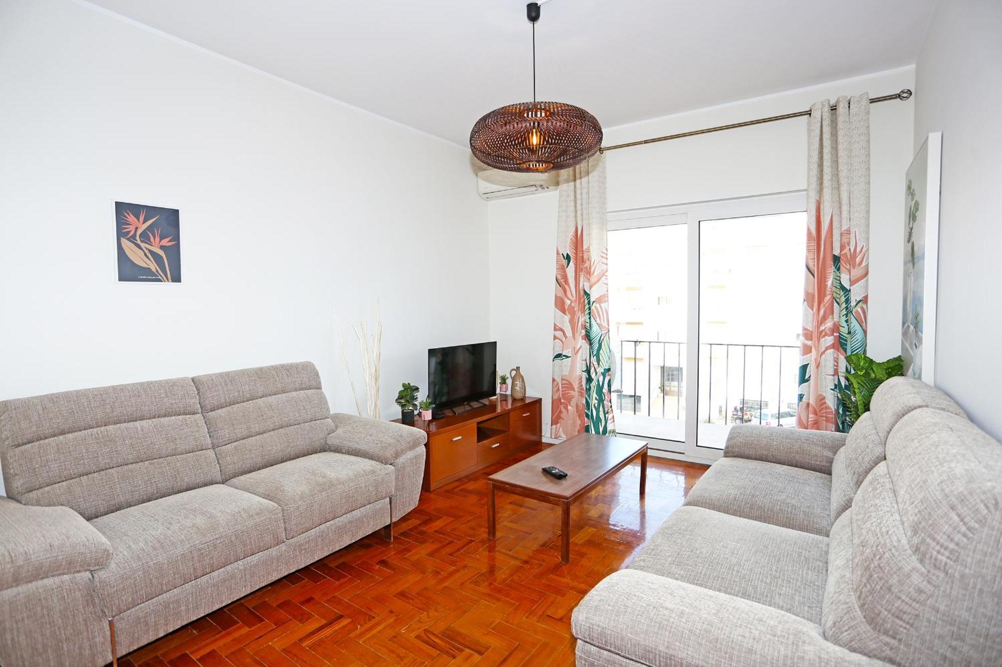 Y - Trindade Sun Guest house Lagos