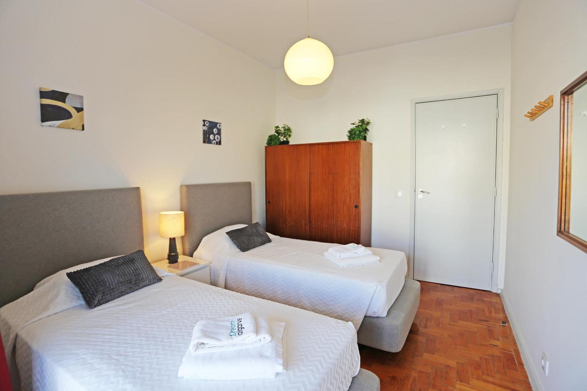 Guest house Y - Trindade Sun